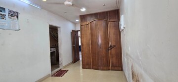 Room in 3 BHK Apartment at Worli Residency, Worli – for Rent