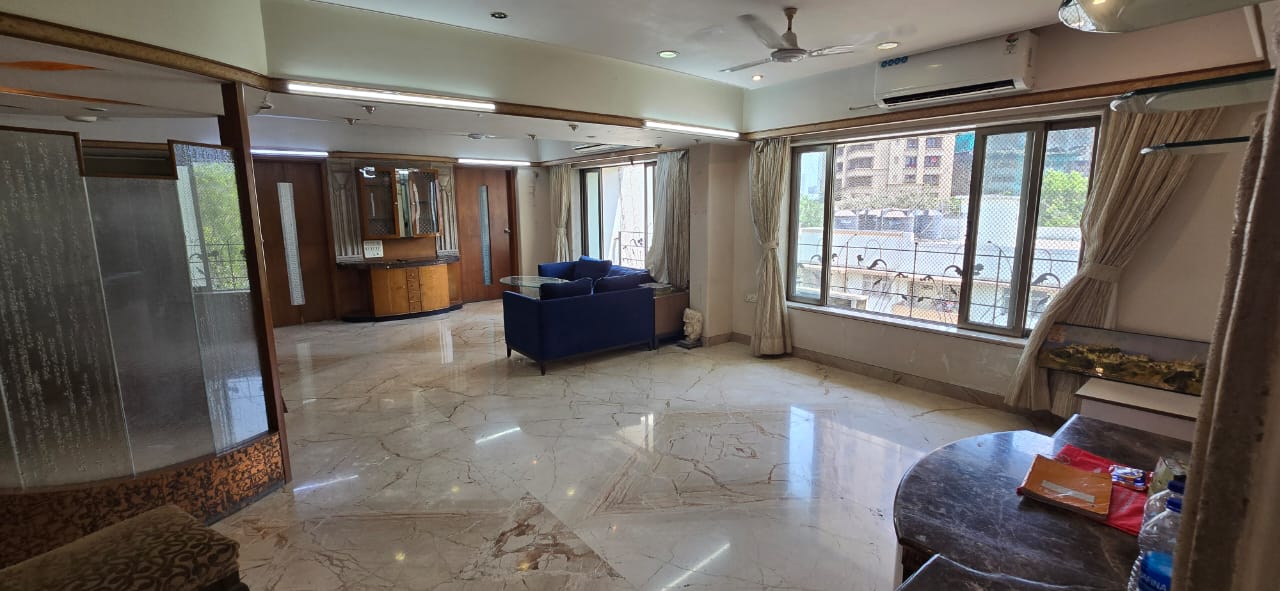 3 BHK 1500 Sq.Ft. Apartment in Worli Residency