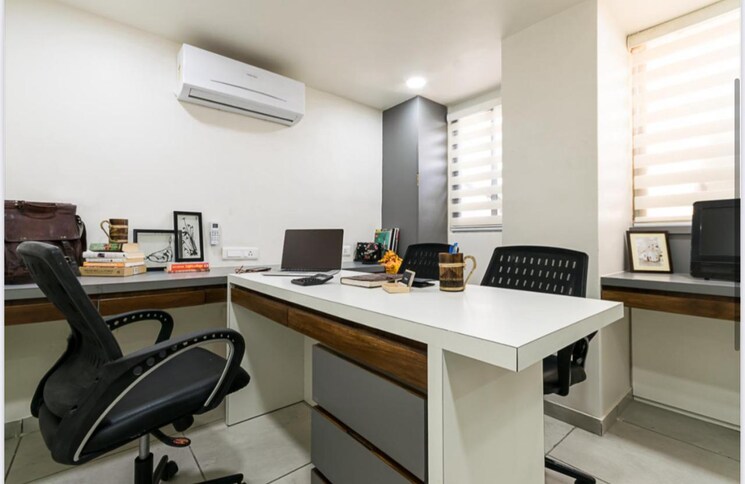 Team Area, sindhubhavan Commercial Office Space 1230 Sq.Ft. In Sindhubhavan Ahmedabad 8656037