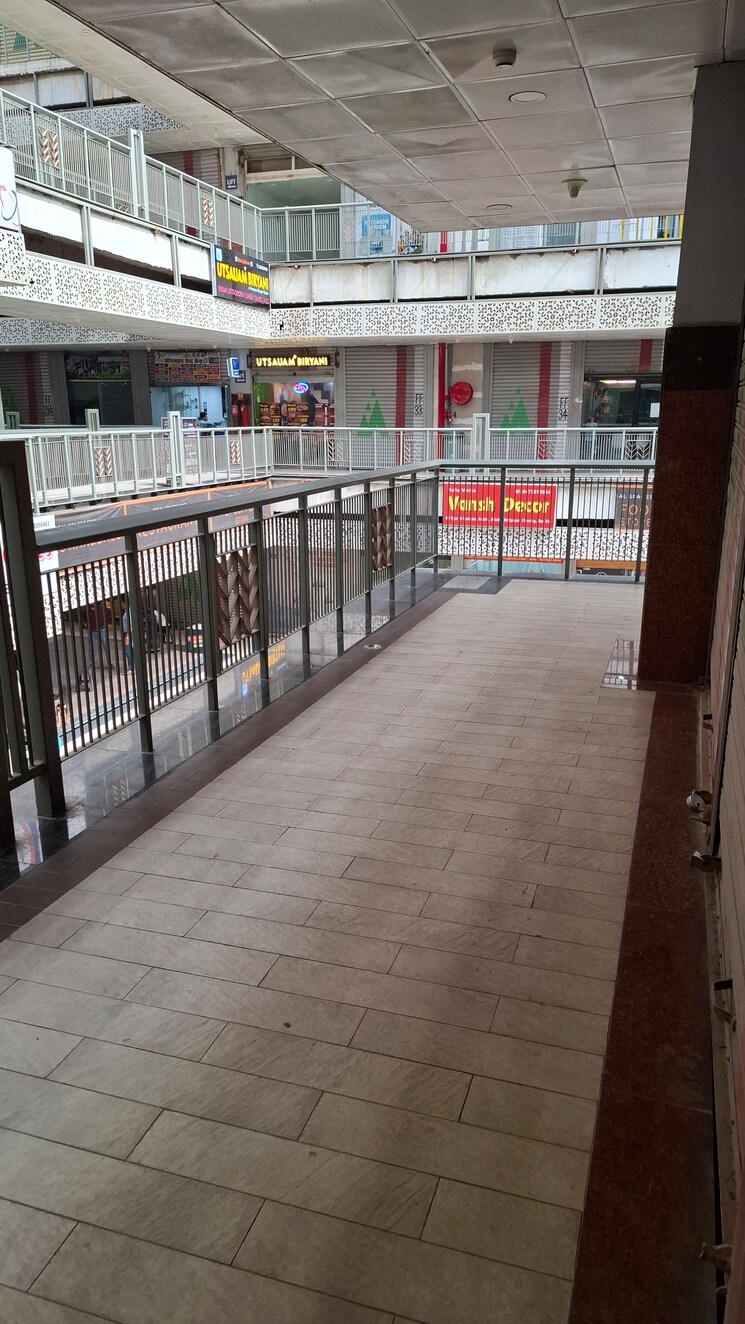 undefined, gaur-city-center Commercial Shop 277 Sq.Ft. In Sector 4 Greater Noida Greater Noida 8656119