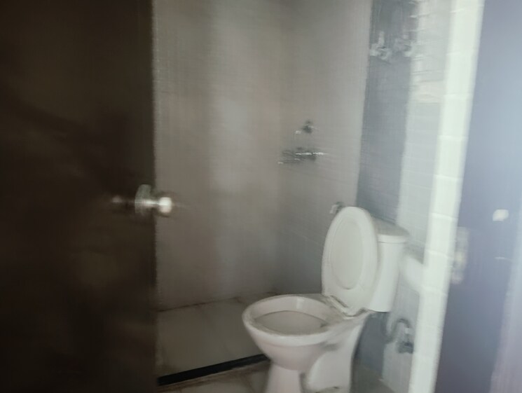 Bathroom, landcraft-golflinks-plaza 2 Bedroom 1135 Sq.Ft. Apartment In Pandav Nagar Ghaziabad 8656103