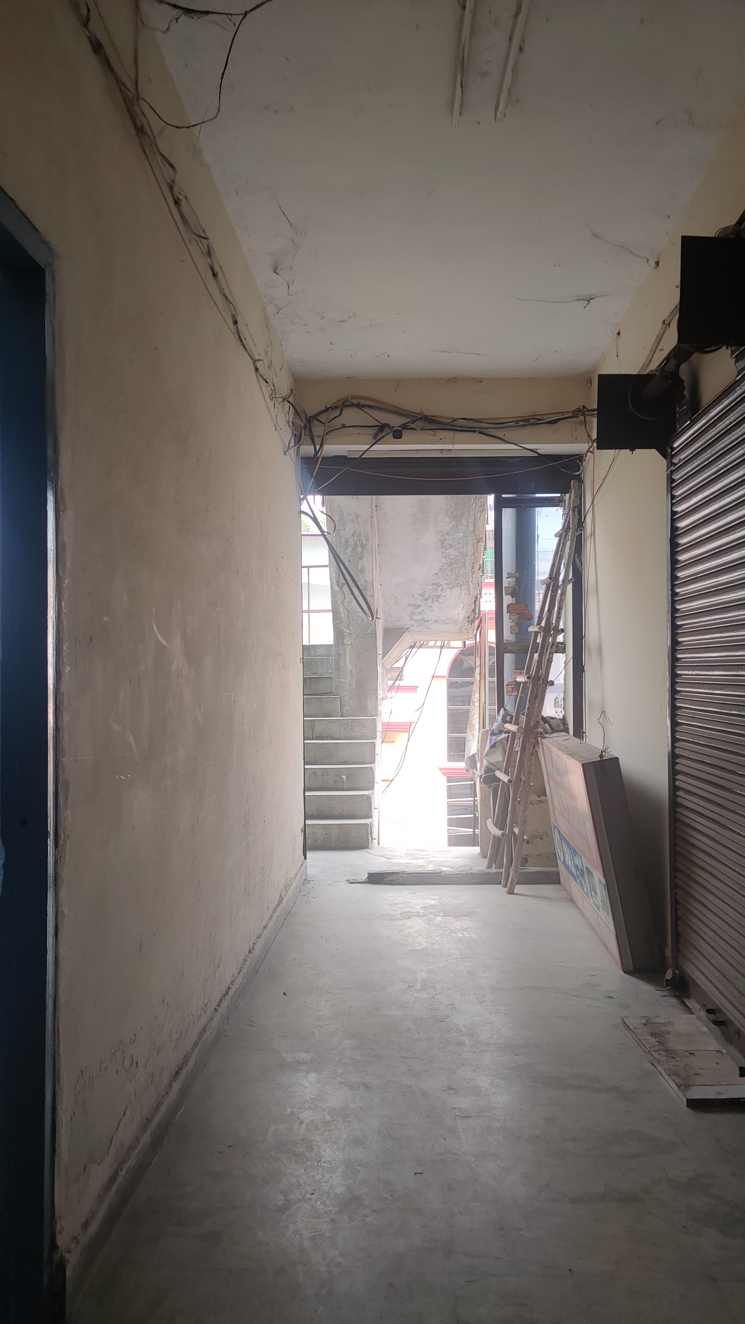 Office Space For Sale in Nipun Plaza