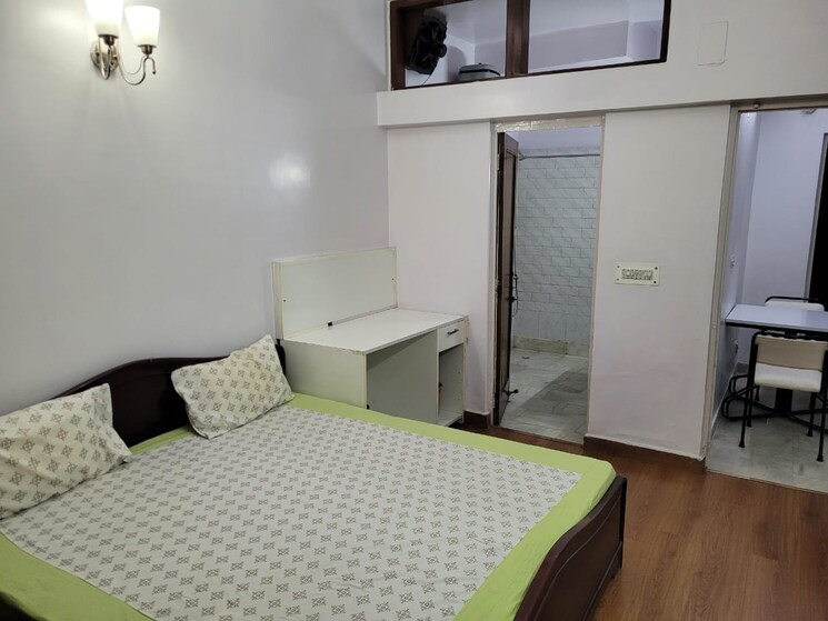 Master Bedroom, east of kailash 2 Bedroom 1125 Sq.Ft. Builder Floor In East Of Kailash Delhi 8656146