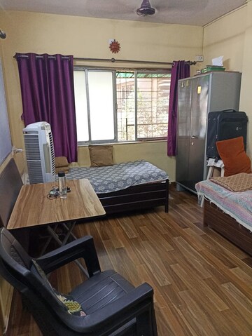 1 RK Apartment For Rent in Kandivali West