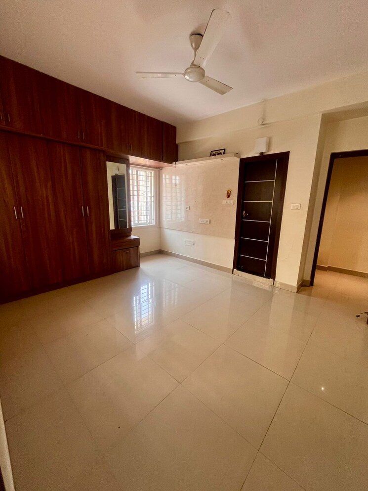 Room, indiranagar 3 Bedroom 2550 Sq.Ft. Apartment In Indiranagar Bangalore 8656231