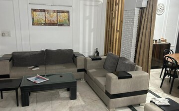 6+ BHK Independent House For Sale in Sector 14