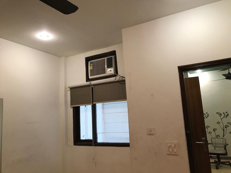 Room, rwa-apartments-sector-19 2 Bedroom 1000 Sq.Ft. Builder Floor In Sector 19 Noida 8656319