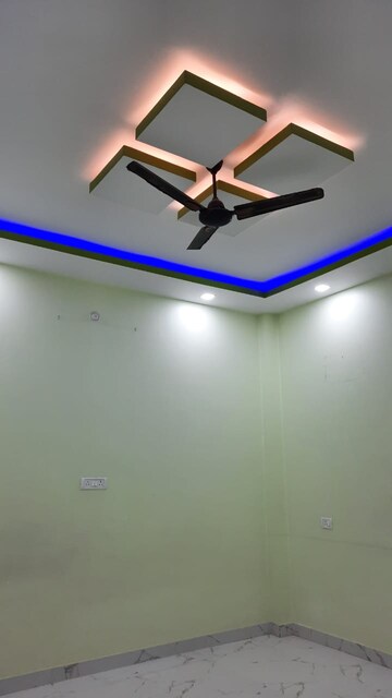 Furnished Amenities in 1 RK Builder Floor at Takrohi – for Rent