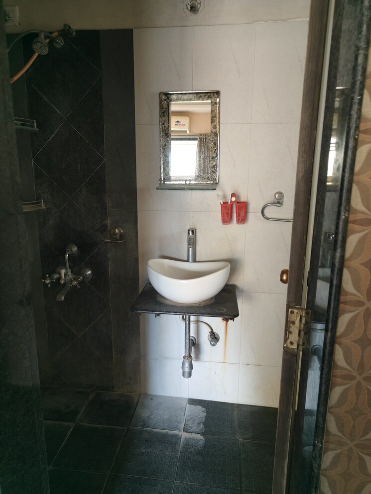Bathroom, puranik-aldea-anexo 2 Bedroom 1100 Sq.Ft. Apartment In Baner Pune 8656351