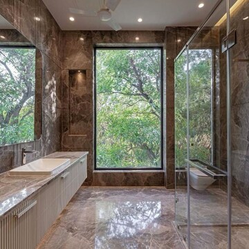 Attached Bathroom in 4 BHK Apartment at Panchsheel Park – for Rent
