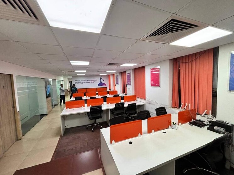 Team Area, rnt marg Commercial Office Space 1500 Sq.Ft. In Rnt Marg Indore 8656379