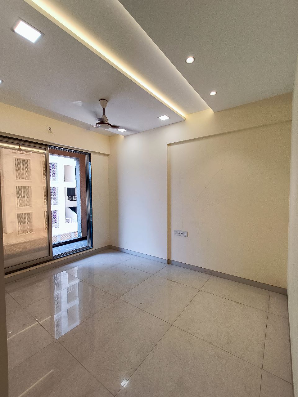 2 BHK Apartment For Sale in Precious Empire