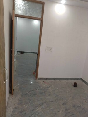 Room in 1.5 BHK Builder Floor at Govindpuri – for Sale
