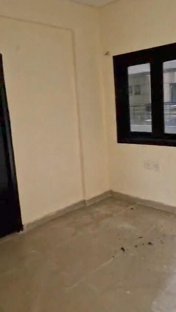 Room in 2.5 BHK Apartment at RPS Savana, Sector 88 – for Rent