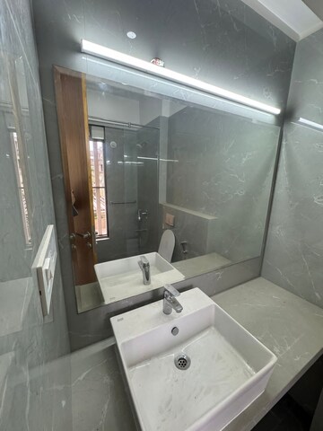 Bathroom in 2.5 BHK Apartment at Mirchandani Triton, Santacruz West – for Rent
