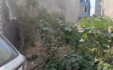 Plot For Sale in Sector 63