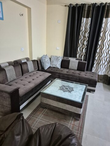 Bedroom in 2 BHK Apartment at RAS Palm Residency, Sector 76 – for Rent