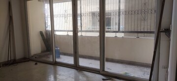 Room in 4 BHK Apartment at Sam Residency, Sain Vihar – for Rent