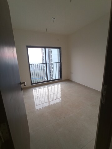Room in 1 BHK Apartment at Sunteck MaxxWorld 5, Naigaon East – for Sale