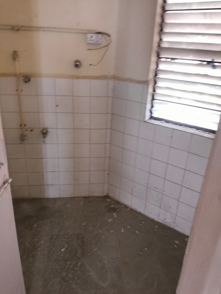 Bathroom, krishna-keval-township 1 Bedroom 600 Sq.Ft. Apartment In Kondhwa Pune 8656484