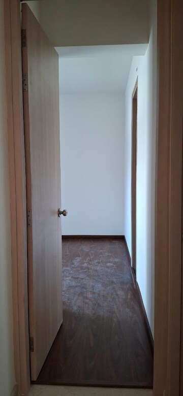 Room in 2 BHK Apartment at Rajesh Raj Infinia, Malad West – for Rent