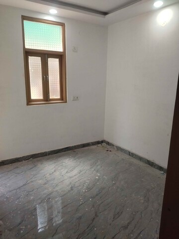 Bedroom in 1.5 BHK Builder Floor at Govindpuri – for Sale