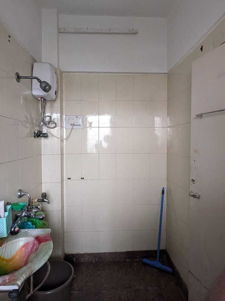 Bathroom, hdil-dheeraj-jamuna 1 Bedroom 700 Sq.Ft. Apartment In Malad West Mumbai 8656585