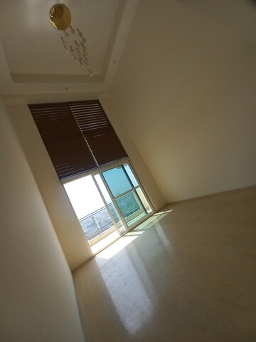 3 BHK Apartment For Rent in Mahagun Mezzaria, Sector 78
