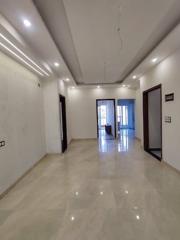Room in 3 BHK Builder Floor at Gms Road – for Sale