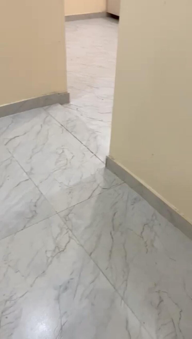 Balcony, parklands 3 Bedroom 250 Sq.Ft. Apartment In Sector 85 Faridabad 8656641