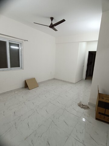 Room in 2 BHK Apartment at Pivotal Paradise, Sector 62 – for Rent