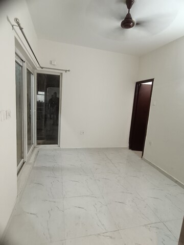 Room in 2 BHK Apartment at Pivotal Paradise, Sector 62 – for Rent