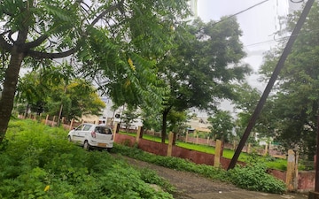 Plot For Sale in Salaiya