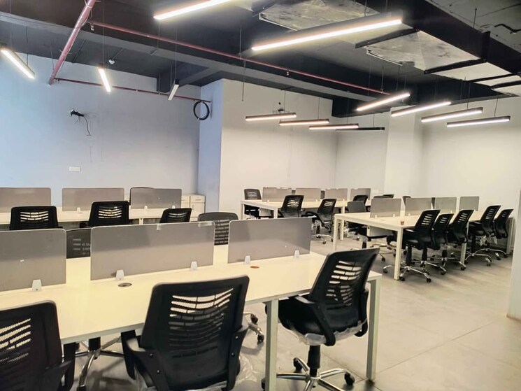 Team Area, new palasia Commercial Office Space 1850 Sq.Ft. In New Palasia Indore 8656677