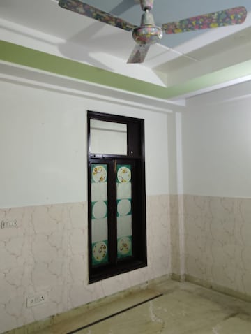 Room in 2 BHK Apartment at Frazer Town – for Rent