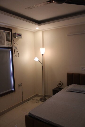 Room in 1 BHK Builder Floor at Builder Floor, Sector 28 – for Rent