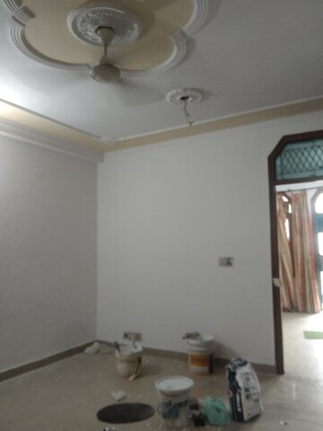 Furnished Amenities in 3 BHK Builder Floor at Niti Khand – for Rent