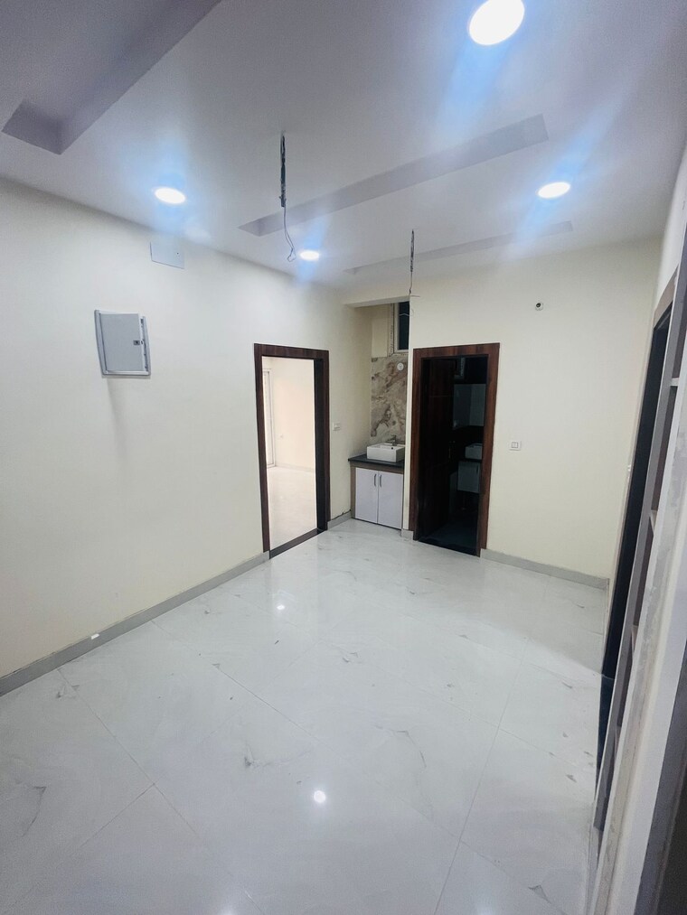 Room, gms road 2 Bedroom 1100 Sq.Ft. Builder Floor In Gms Road Dehradun 8656909