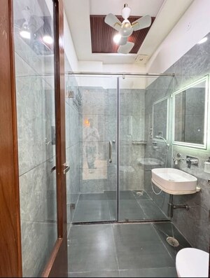 Bathroom in 3 BHK Builder Floor at Sector 29 – for Sale