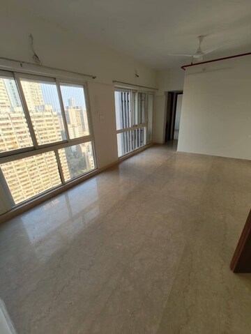 Room in 2.5 BHK Apartment at Omkar Signet, Malad East – for Rent