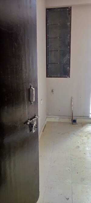 Bathroom in 3 BHK Apartment at Amolik Sankalp, Sector 85 – for Sale