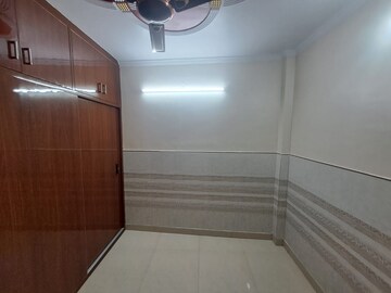 Room in 3 BHK Apartment at Ip Extension – for Rent