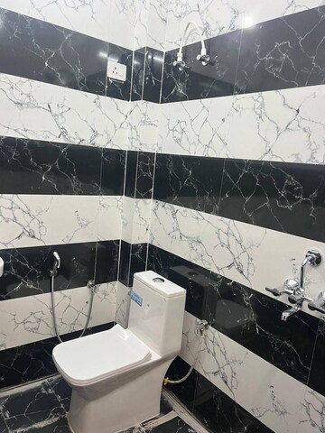 Bathroom in 2 BHK Independent House at Gomti Nagar – for Sale