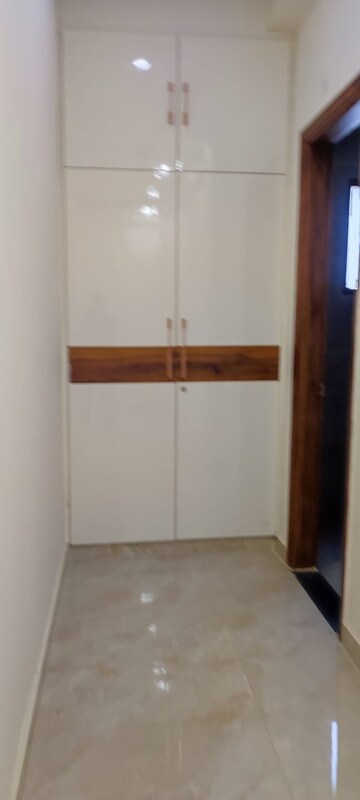 Room in 3 BHK Builder Floor at Fidato Honour Homes, Sector 89 – for Sale