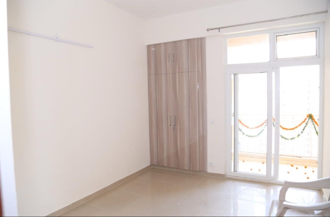 4 BHK + Pooja Room,Servant Room 2125 Sq.Ft. Apartment in Spring Meadows