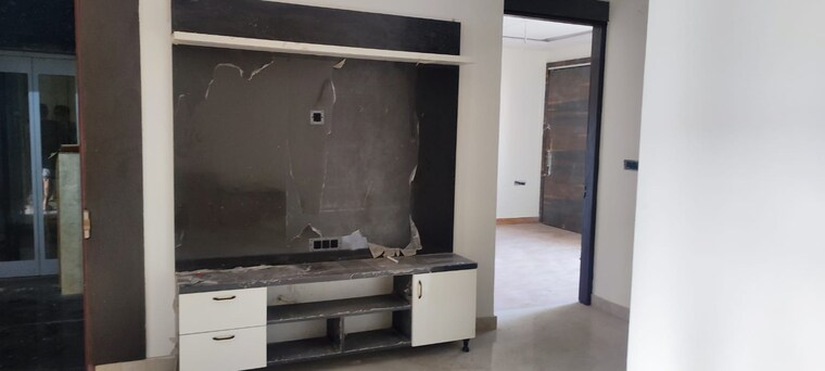 Kitchen, bptp-park-central 3 Bedroom 250 Sq.Yd. Builder Floor In Sector 85 Faridabad 8657108