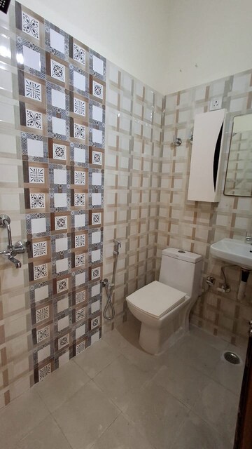 Bathroom in 2 BHK Builder Floor at Shakti Khand – for Rent
