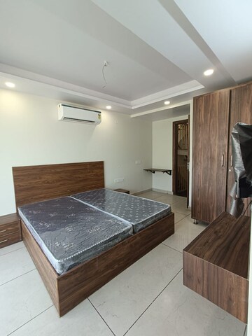 Bedroom in 1 BHK Builder Floor at Sector 38 – for Rent