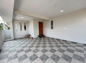 Room in 3.5 BHK Builder Floor at Sector 28 – for Sale