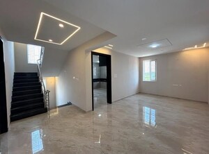 Room in 3.5 BHK Builder Floor at Sector 28 – for Sale